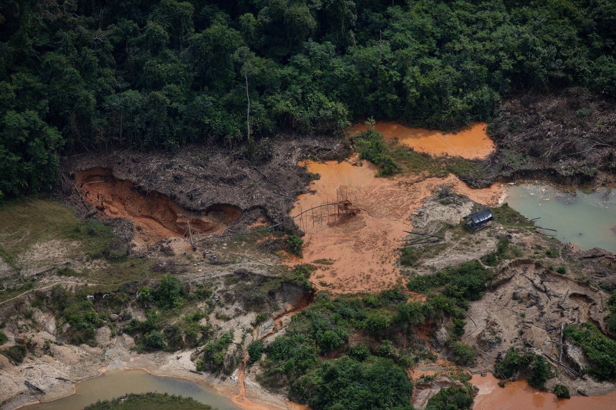 Garimpo ilegal na região do Parima, próximo à fronteira com a Venezuela|Bruno Kelly/HAY
