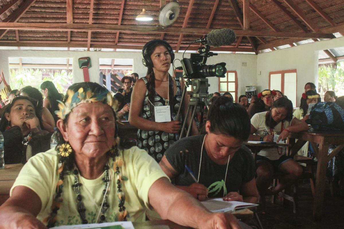 Kujãesage kaiabi no registro do encontro de mulheres indígenas de 25 diferentes povos da Amazônia, em 2017