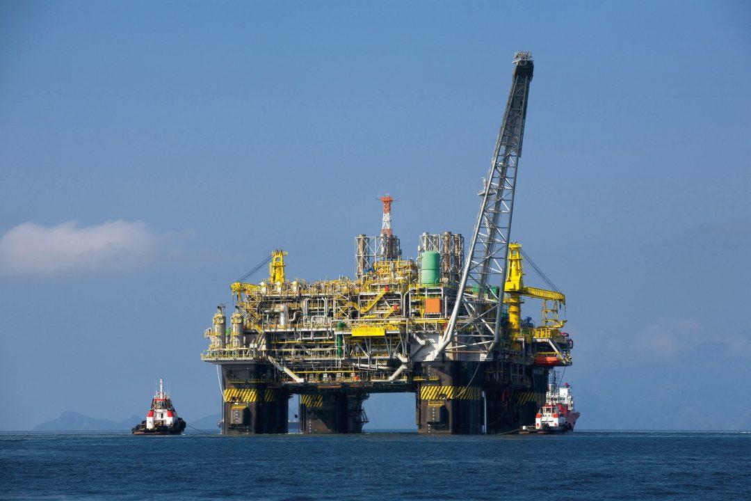 Extração de petróleo em alto mar