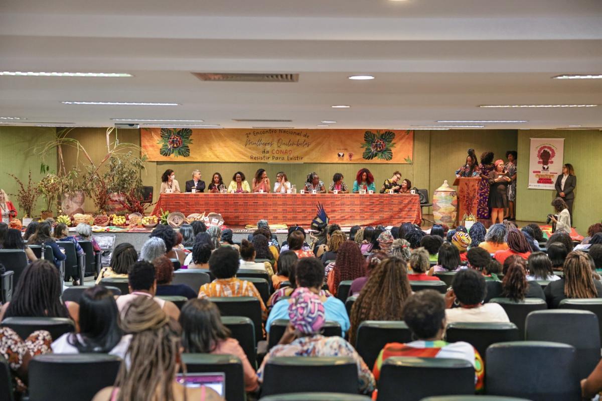 Mesa do II Encontro Nacional de Mulheres Quilombolas 