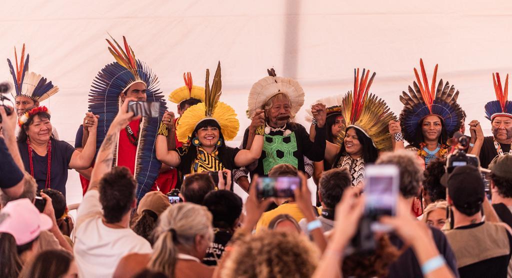 Cacique Panara, indigenous chief of the Kayapo tribe of the state