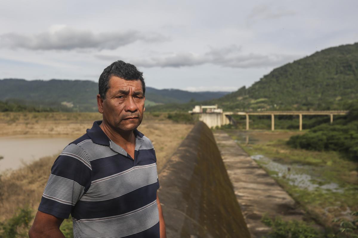 Setembrino Camlém, cacique geral da Terra Indígena Laklãnõ, local em que fica localizado o vertedouro da barragem norte