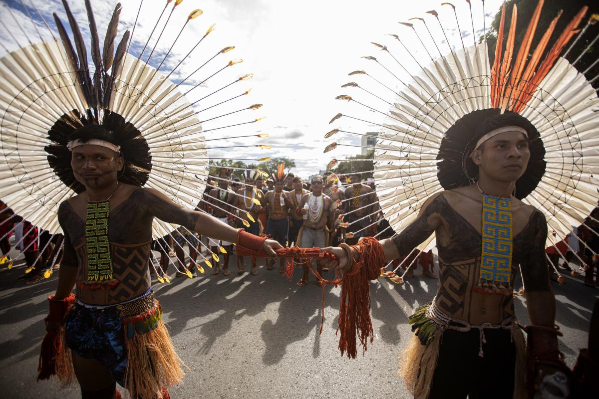 Karajá Indigenous people, during the March and demonstration in front of the National Congress