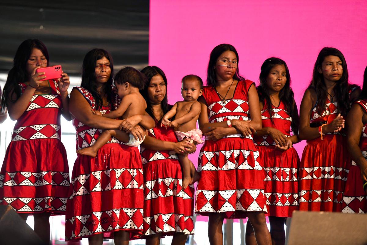 Mulheres Maxacalis, do Norte de Minas Gerais