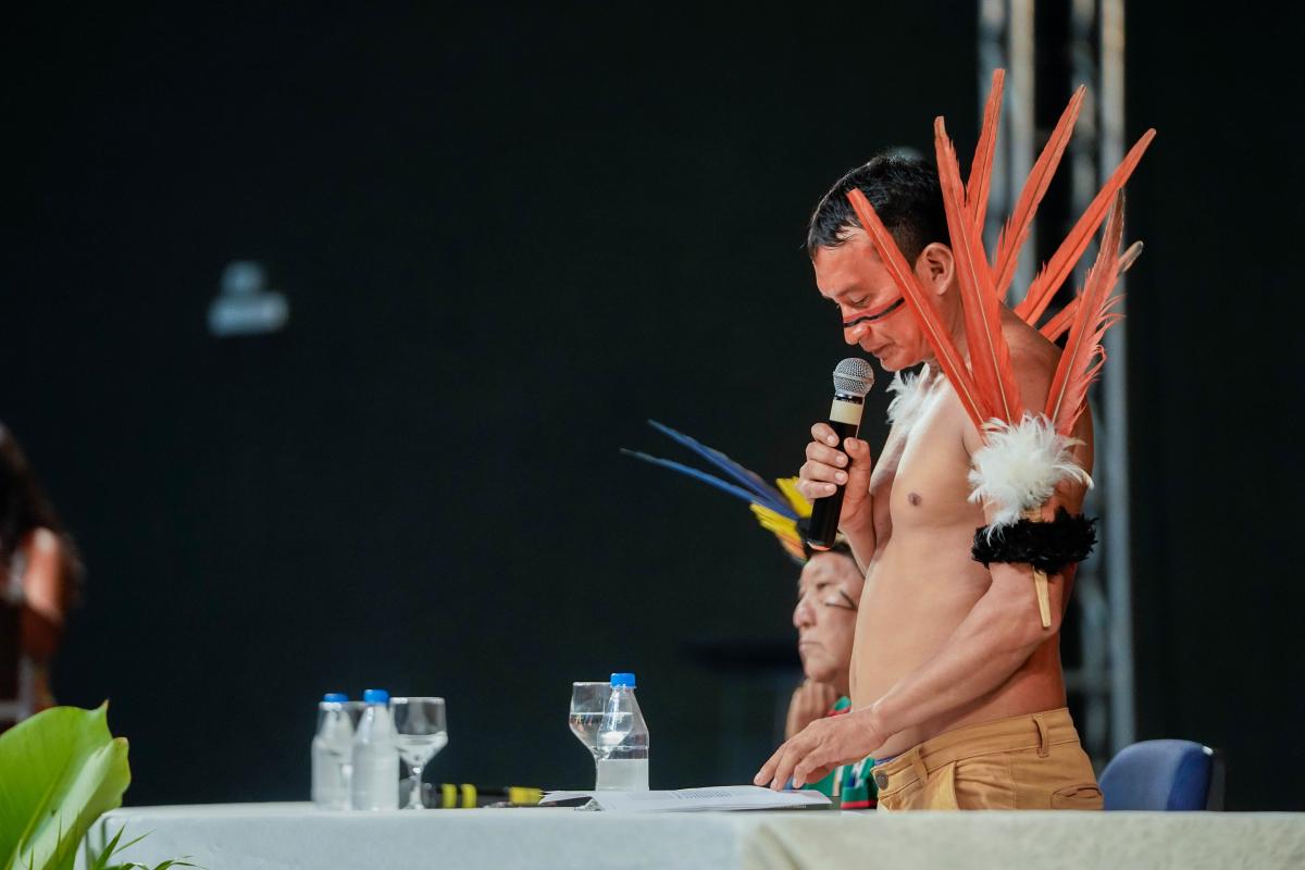 Mozarildo Yanomami durante evento na Universidade Federal de Roraima (UFRR)