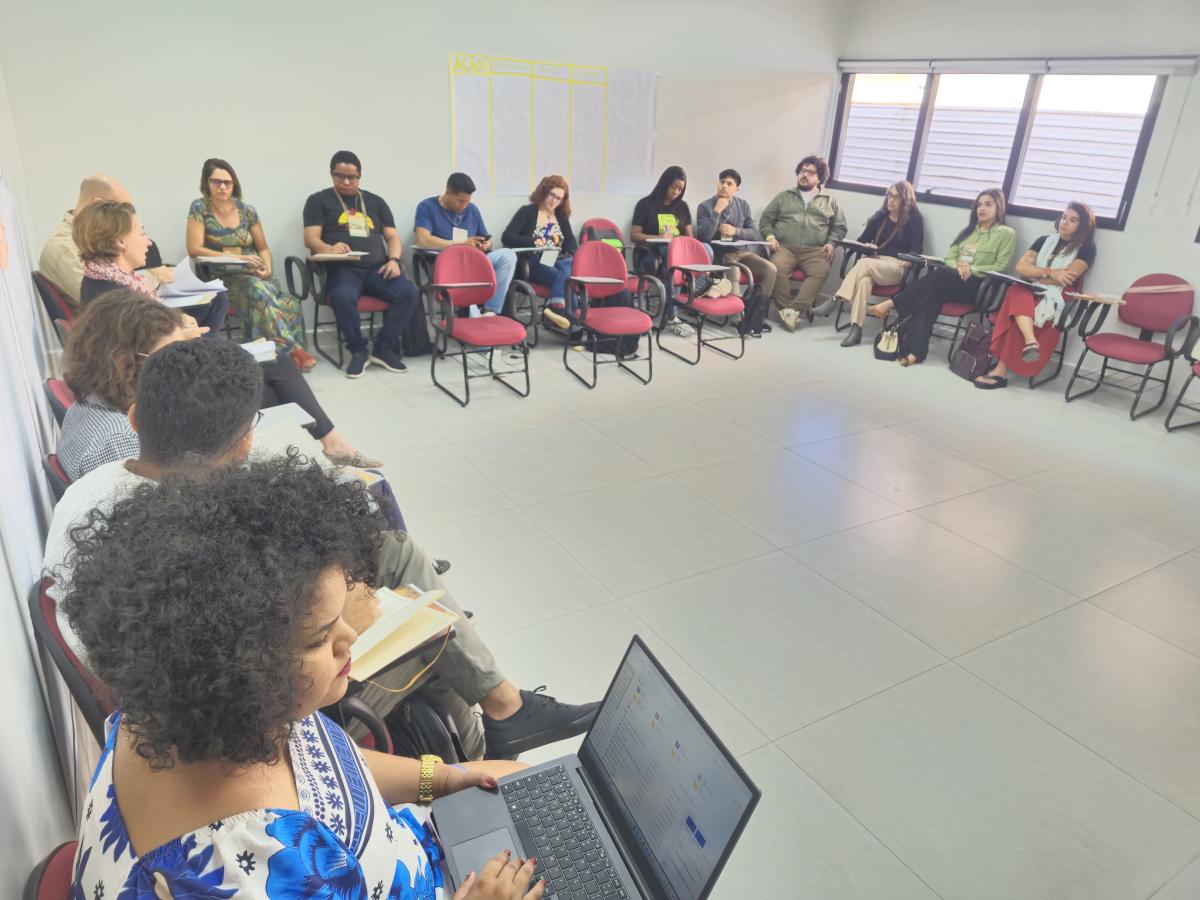 Representantes de organizações da sociedade civil e movimentos sociais debatem formas de garantir as salvaguardas de REDD+, previstas em protocolo de Cancún 