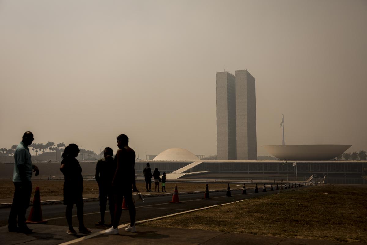 Brasília coberta de fumaça em virtude dos incêndios descontrolados | Marcelo Camargo / Agência Brasil