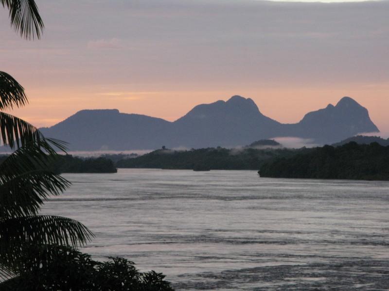 bela adormecida, cartão-postal de são gabriel da cachoeira