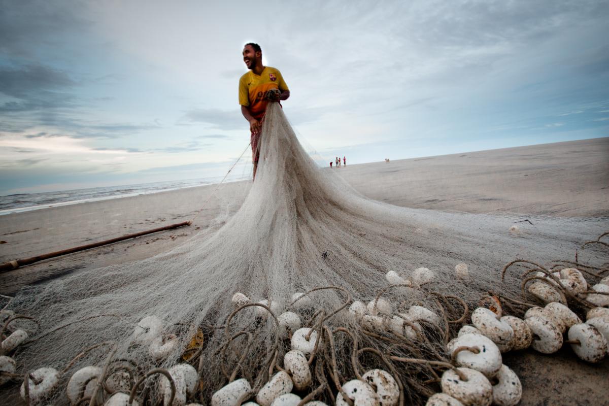 Pescador da comunidade quilombola de Vista Alegre em Alcantara - Ana Mendes Imagens Humanas