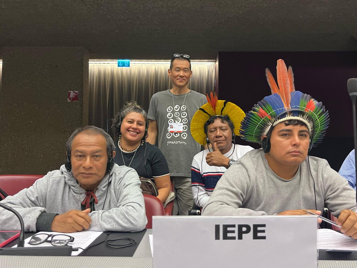 Representantes da Aliança acompanhados por Décio Yokota