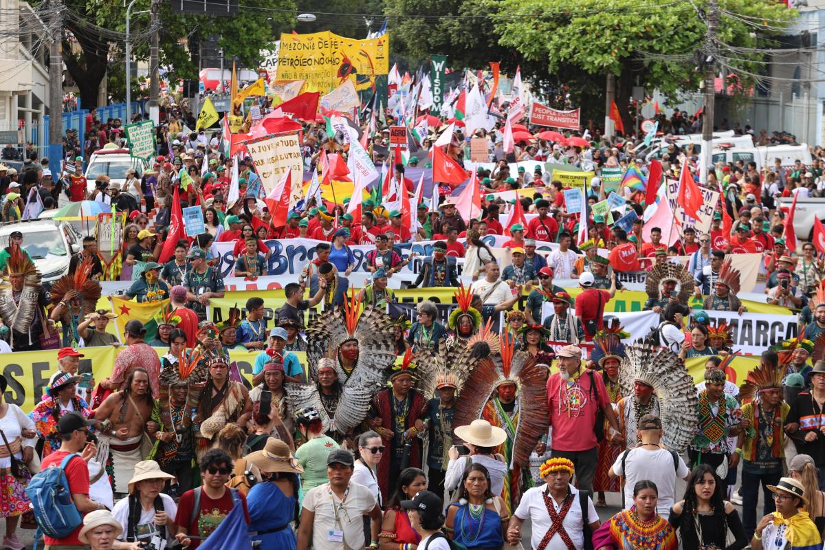 A Marcha Global pelo Clima reuniu milhares nas ruas de Belém, com destaque para a participação indígena