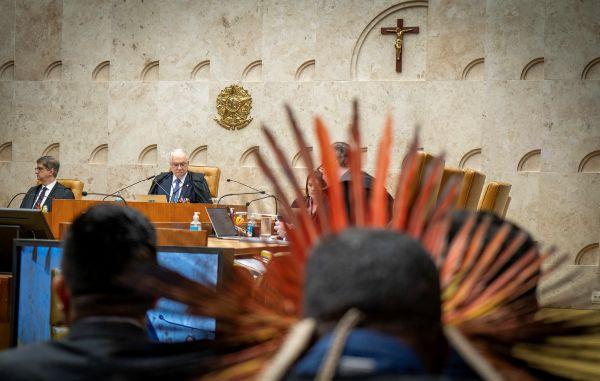 Indígenas acompanham o julgamento sobre a lei do marco temporal no STF, em 2025 | Hellen Loures / Cimi