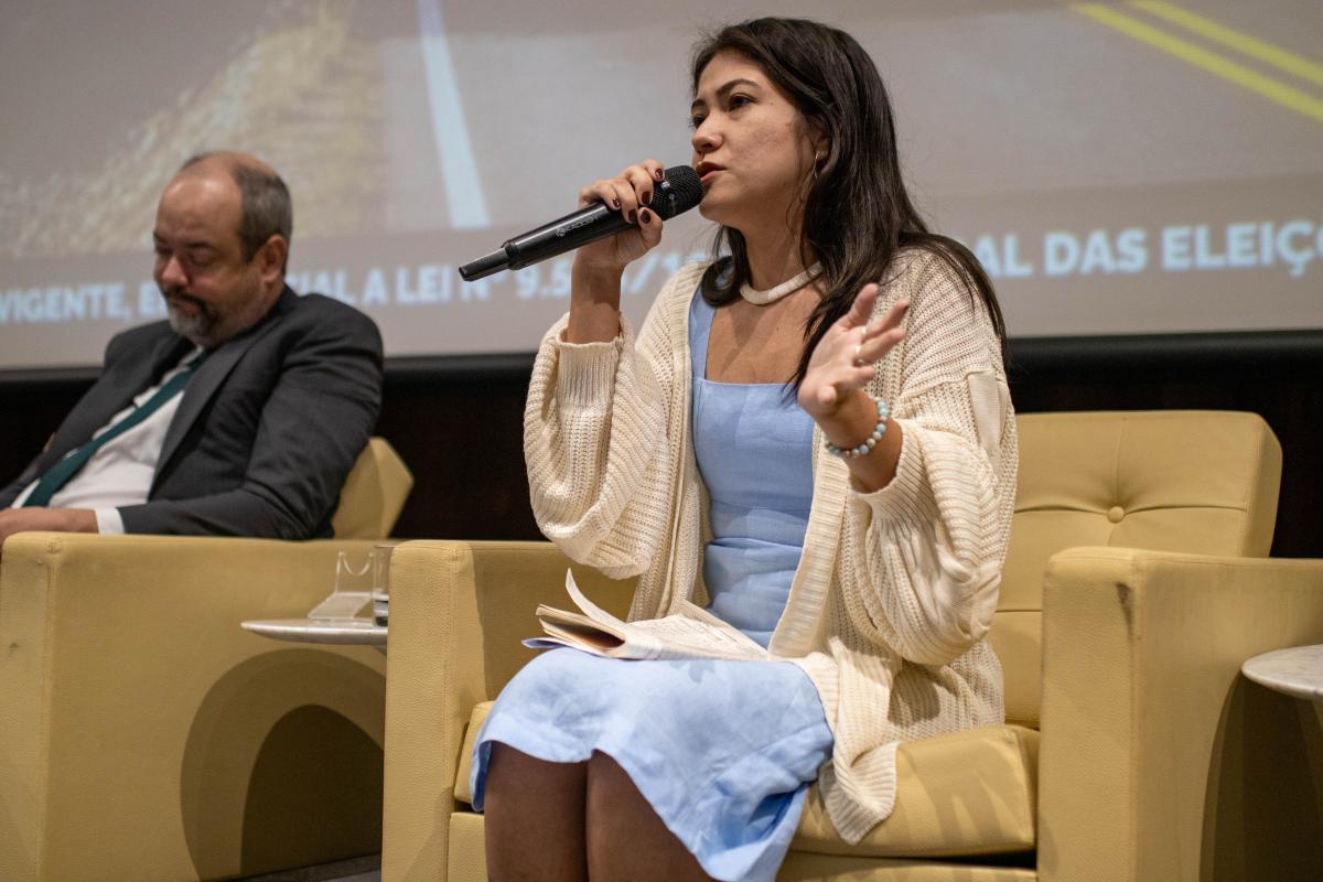 Marial Nakane em painel da sociedade civil organizada durante o lançamento do PNL 2050, em 12 de agosto 