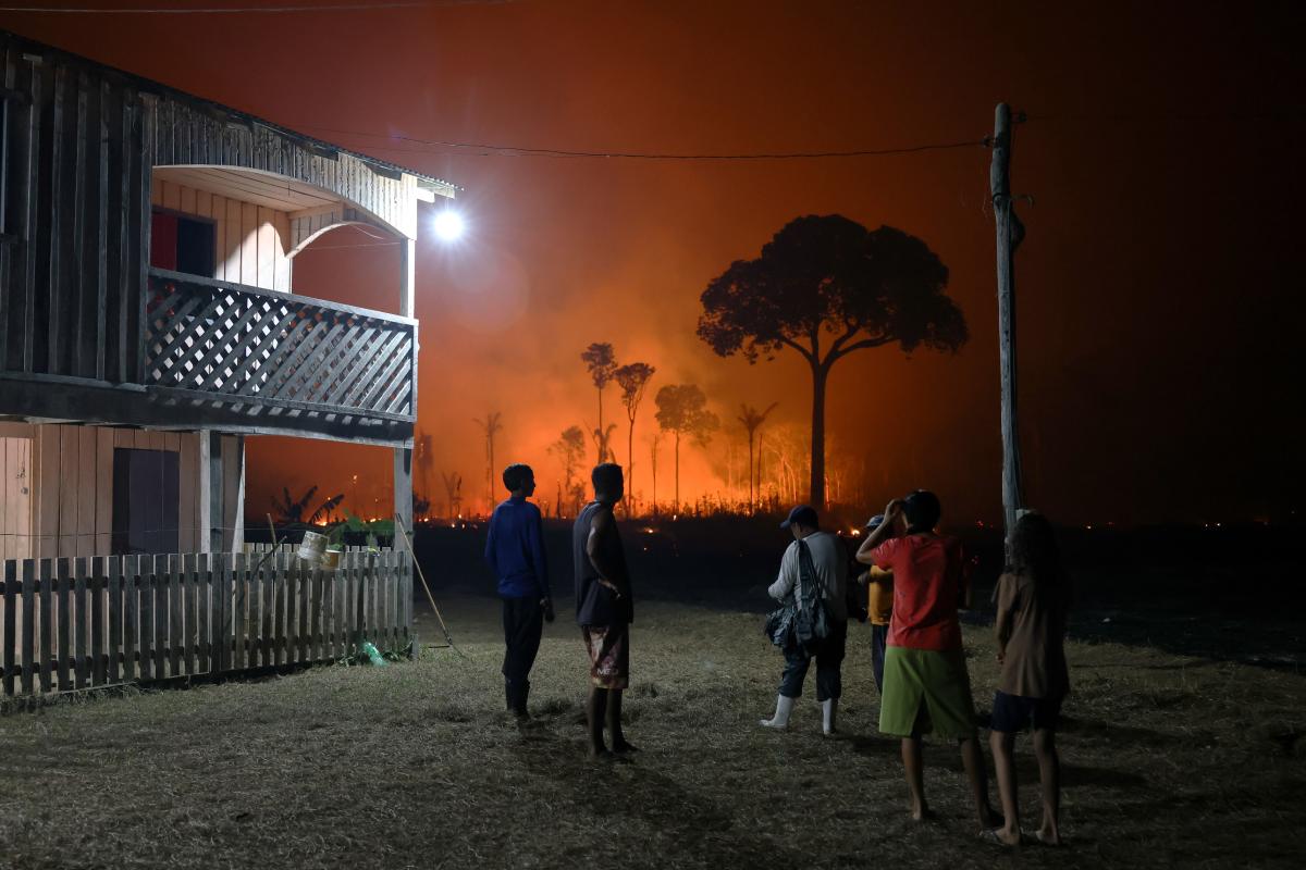 Fogo chegou perto de casas em Autazes (AM), município que teve 12% do seu território queimado | Michael Dantas/ISA