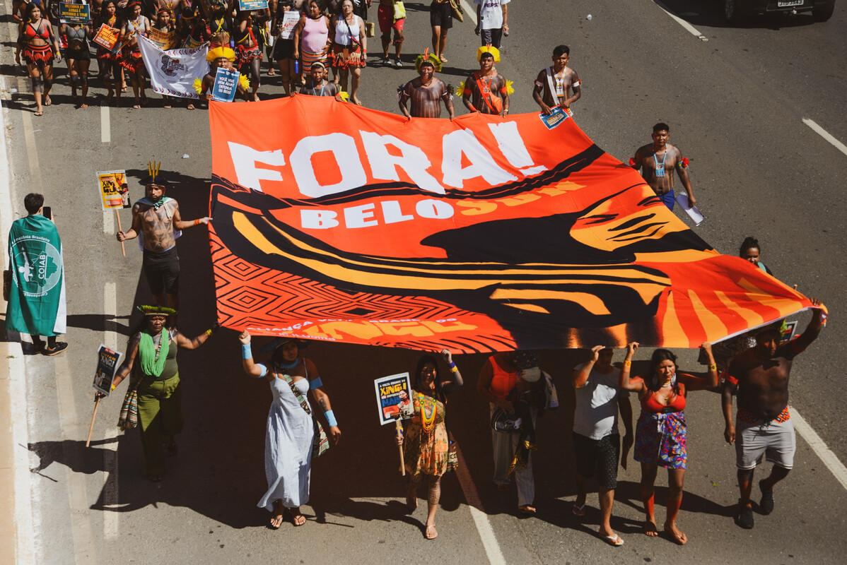 Protesto contra Belo Sun durante o Acampamento Terra Livre, em abril de 2026