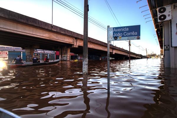 Enchente em Porto Alegre, em 2024 | Thales Renato / Mídia NINJA